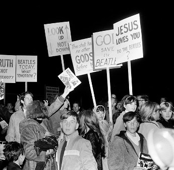 John Lennon Menjelaskan Pernyataannya: The Beatles Lebih Populer dari Yesus