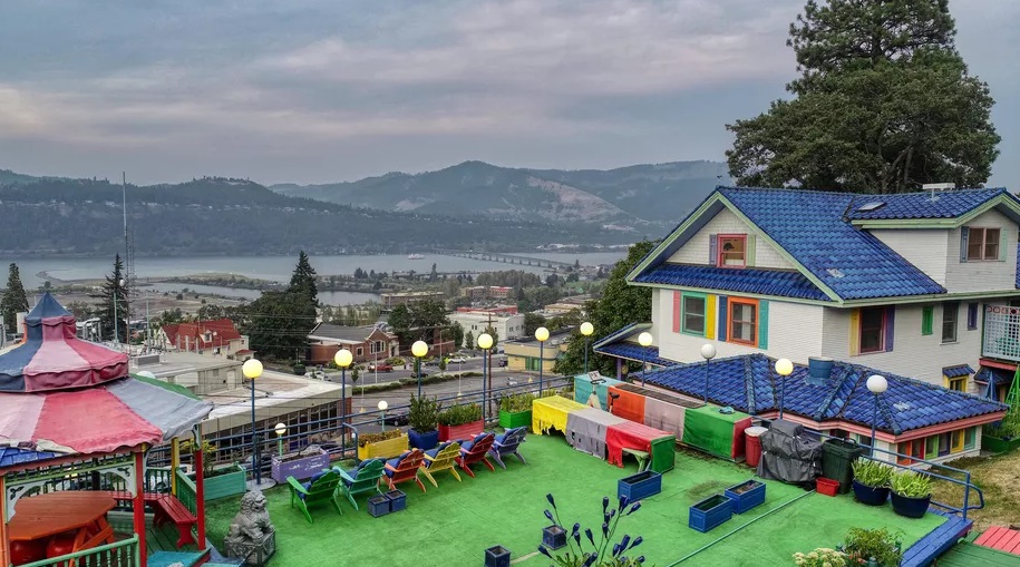 Rainbow House Hunian Yang Berusia Ratusan Tahun Medcom Id