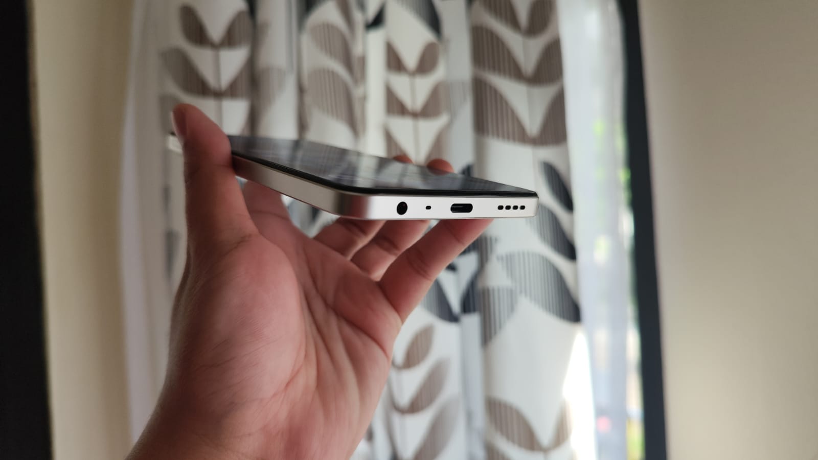 Review realme C55, Kamera Juara 64MP dan Debut Mini Capsule di Android