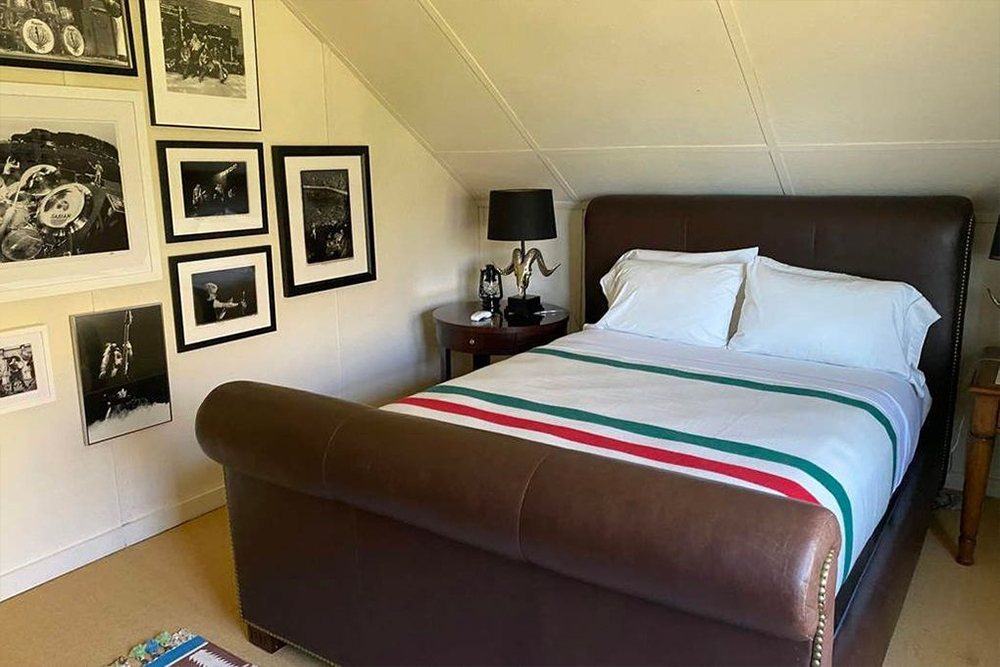 <i>Drummer</i> Red Hot Chili Peppers Jual Rumah Pantai Rp222 Miliar