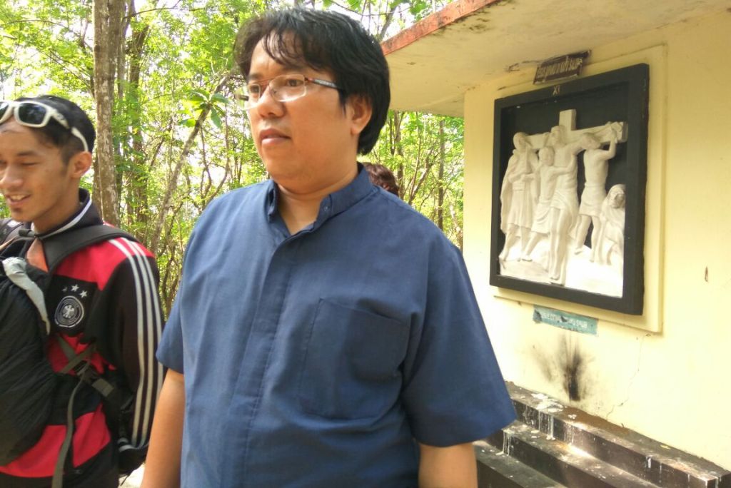 Relief di Jalan Salib Gua Maria Dirusak Orang tak Dikenal