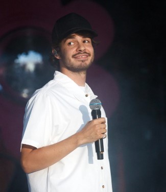 Didakwa 6 Tuduhan Pelecehan Seksual, Siapa Rex Orange County?