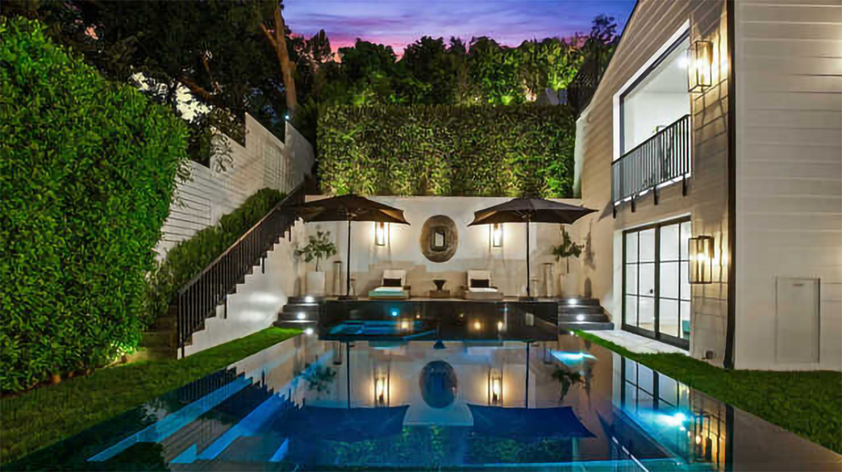 Koleksi Rumah Rihanna Bertambah, Terbaru di Los Angeles Seharga Rp199 Miliar
