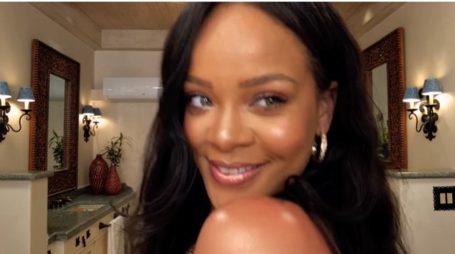cantik seperti rihanna