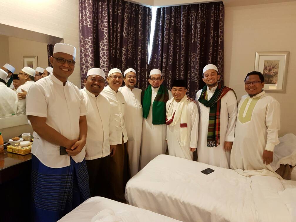 Rizieq Shihab Bertemu Amien Rais & Anggota PKS di Makkah