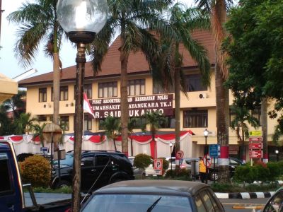 Buyung Mengeluh Sakit di Bagian Kelamin