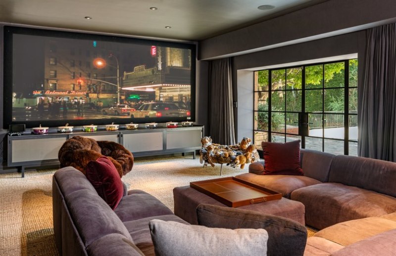 Rumah Mewah Adam Levine Dibeli Ellen DeGeneres