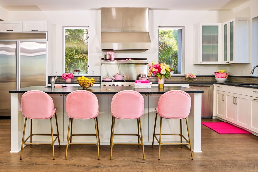 Get Wallpaper Rumah Barbie Di Pantai Malibu Disewakan Rp844 Ribu Medcom Id Free HD