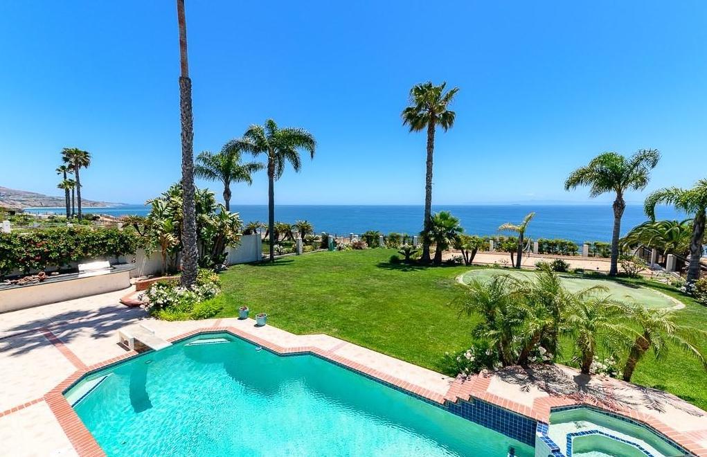 Investor Zoom 'Borong' Dua Properti di California