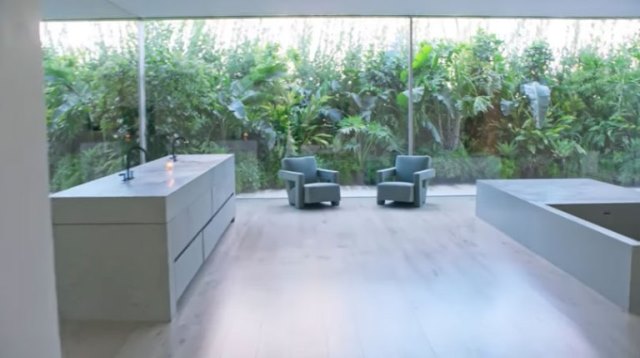 Rumah 'Sederhana' Kim dan Kanye West, Lantainya Tak Boleh Tergores