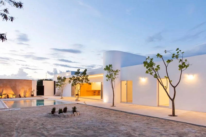 Inspirasi Rumah Berkonsep <i>Indoor-Outdoor</i>