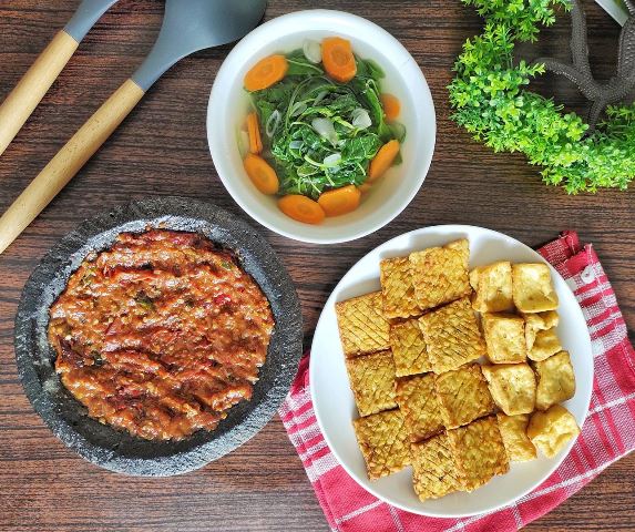 5 Resep Sambal Tomat Yang Segar