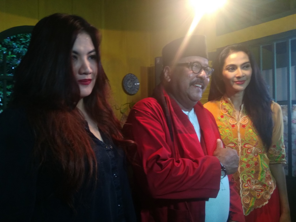 Si Doel The Movie Amanah dari Aminah Cendrakasih Mak Nyak