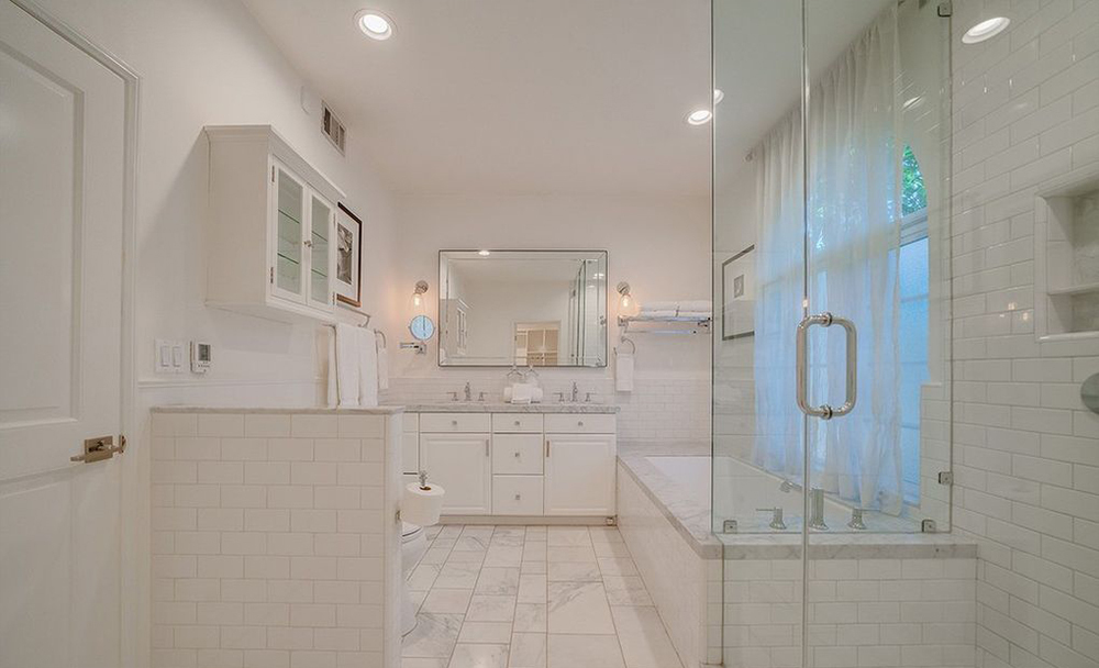 Selena Gomez Jual Rumah Los Angeles Rp35,3 Miliar