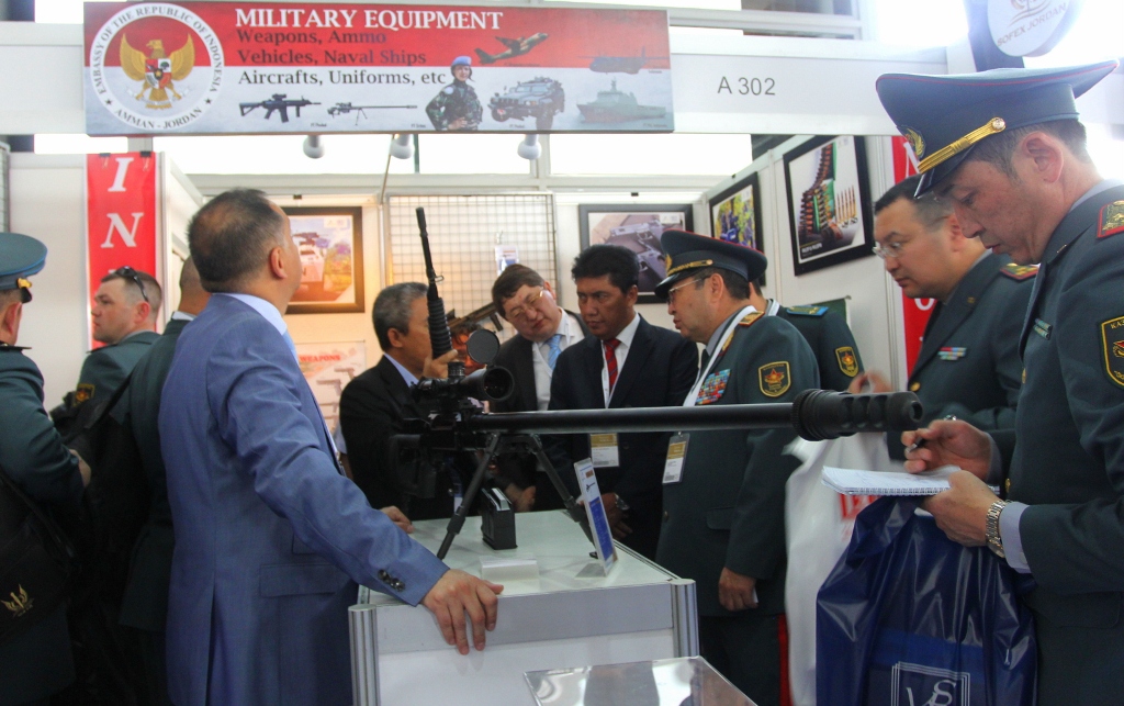 Indonesia Promotes Military Products to Middle East Countries