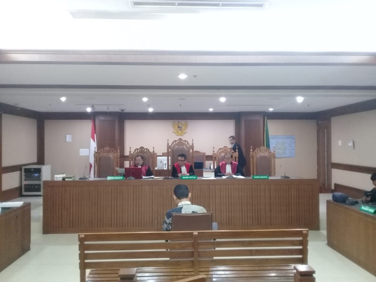 Eks Dirut PT INTI Dituntut 3 Tahun Bui