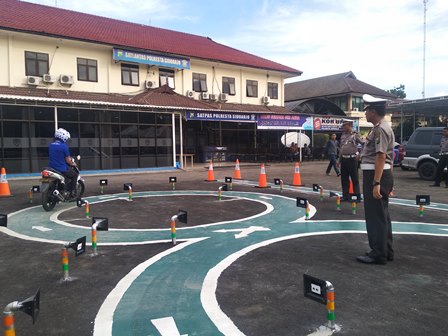 Ujian Praktik SIM di Sidoarjo Menggunakan Sensor Ultrasonik