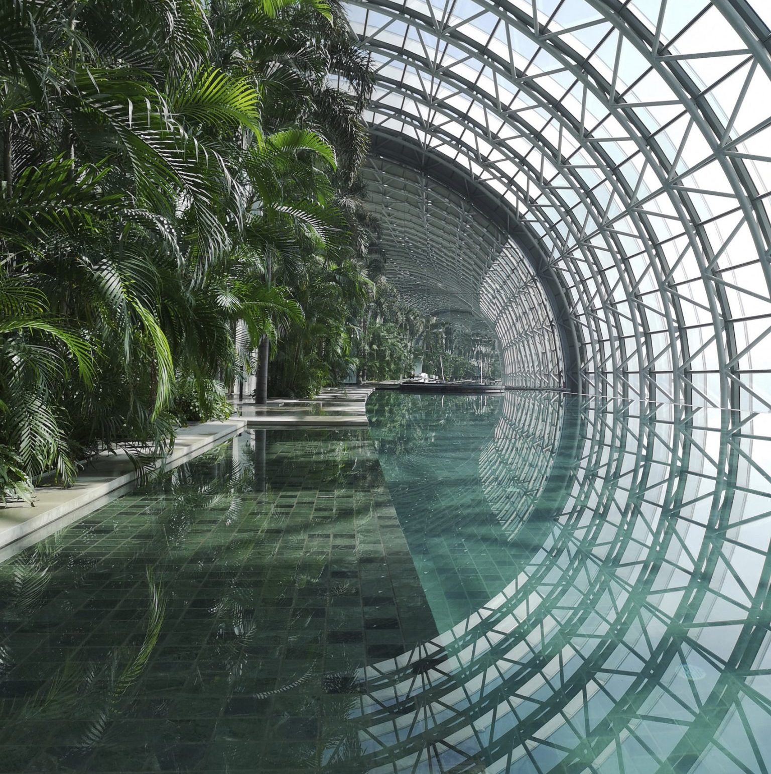 Pencakar Langit Horizontal Membentang 300 Meter di Chongqing