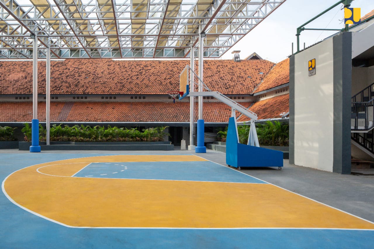 Direnovasi, Begini Penampakan Lapangan Basket SMA Negeri 5 Surabaya