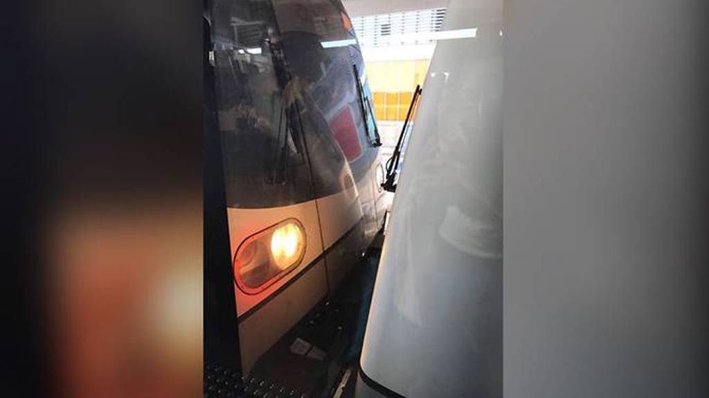25 Orang Terluka dalam Tabrakan Dua MRT di Singapura