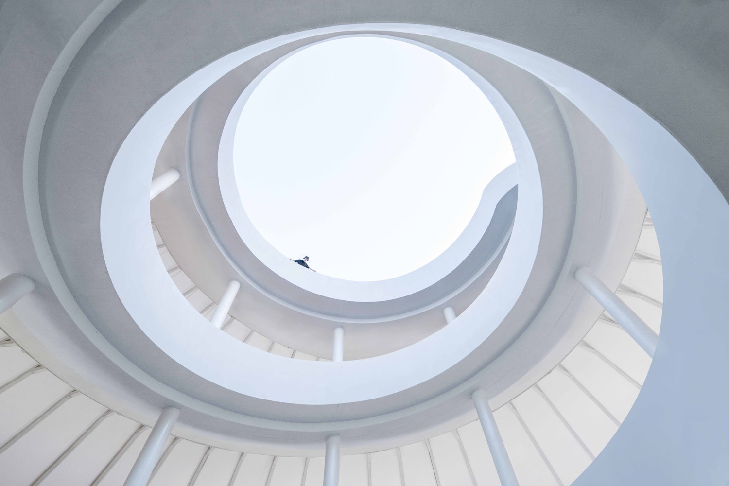 Menara Berbentuk Spiral Setinggi 15 Meter