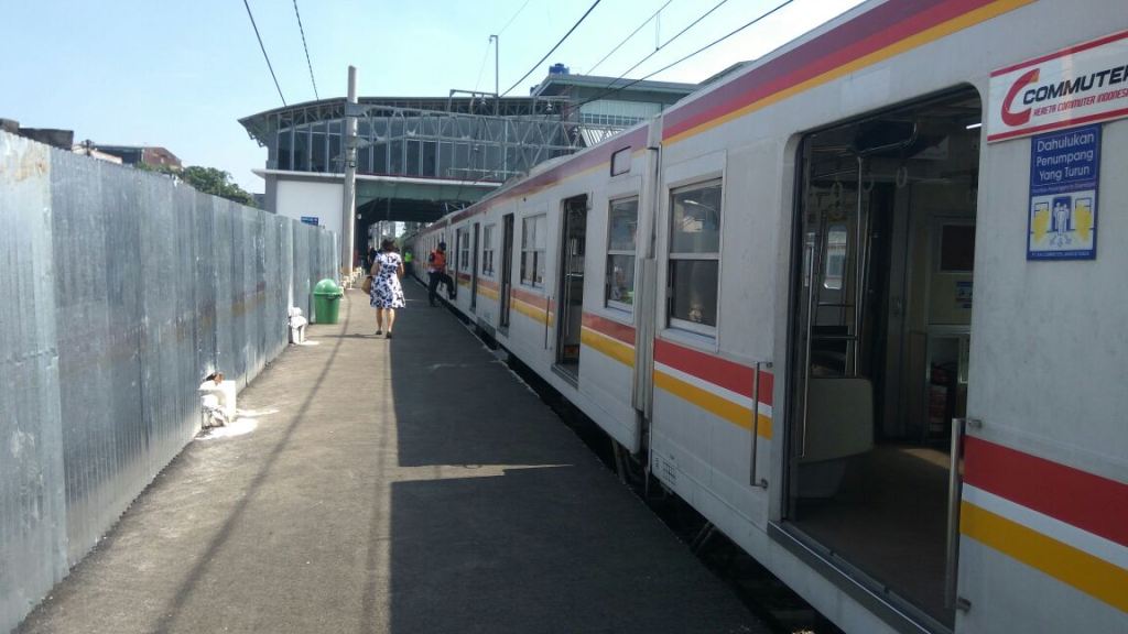 Banyak Onak di Stasiun Duri