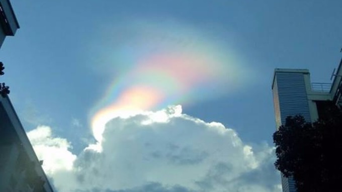 Fenomena Langka Pelangi Api Muncul di Singapura