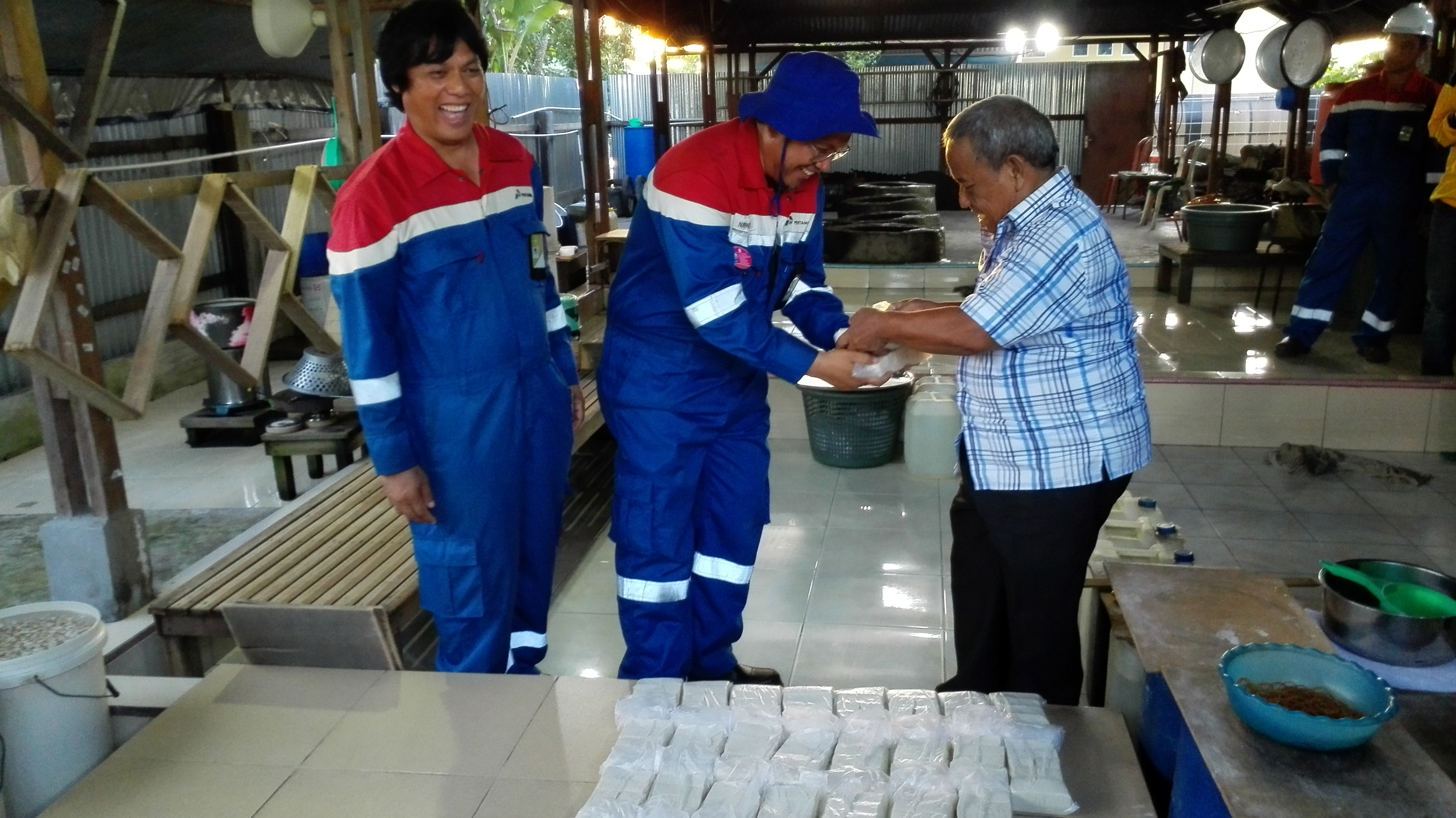 Mencicipi Tahu Sikim Nan Lezat