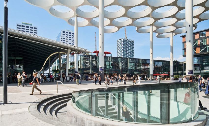 Belanda Punya Tempat Parkir Sepeda Terbesar di Dunia