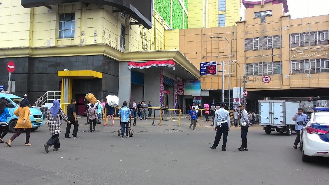 Mereka yang Menanti Kehadiran Jokowi & Duterte di Tanah Abang
