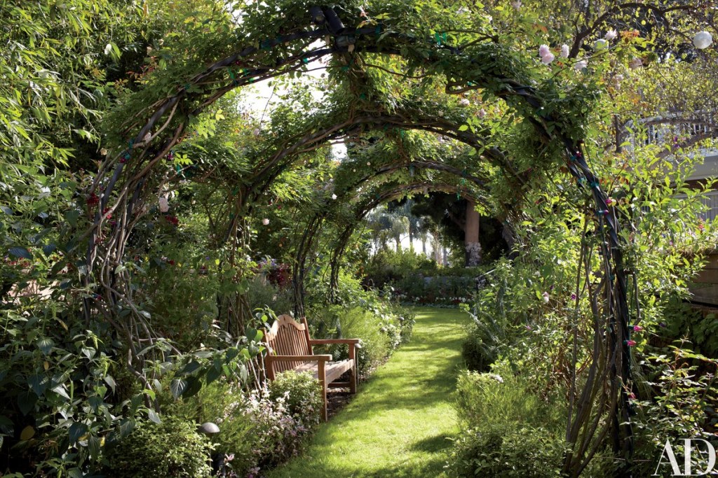 Rumah Bekas Elizabeth Taylor Terjual dengan Harga Rp156 Miliar