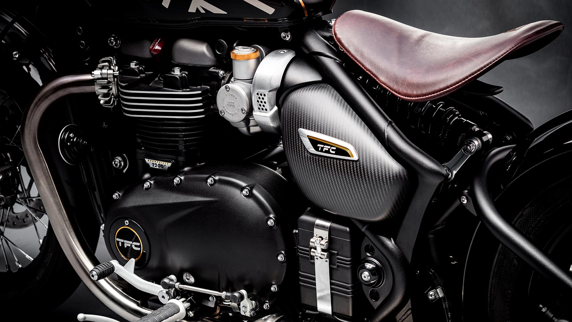 Triumph Bonneville Bobber TFC, Motor Custom ala Pabrikan
