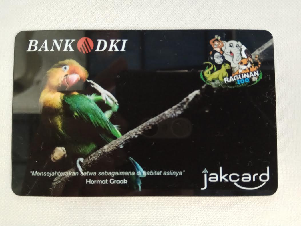 Pengunjung Masih belum Biasa Memakai Tiket Elektronik di Kebun Binatang Ragunan