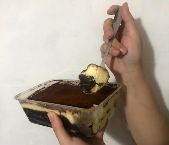 Manisnya Tiramisu Cruz, Bantu Manuela #BangkitDari Keterpurukan Pandemi