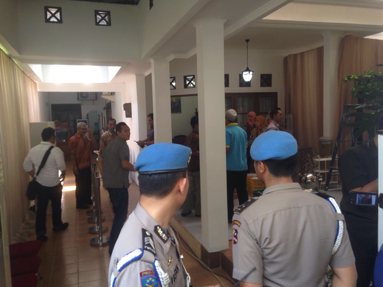 Ulah Ruhut Sitompul di Rumah Komjen Tito
