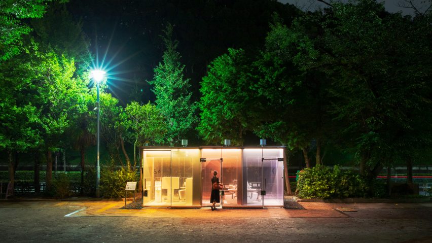 Desain Unik Toilet di Jepang, Tembus Pandang hingga Gunakan Perintah Suara