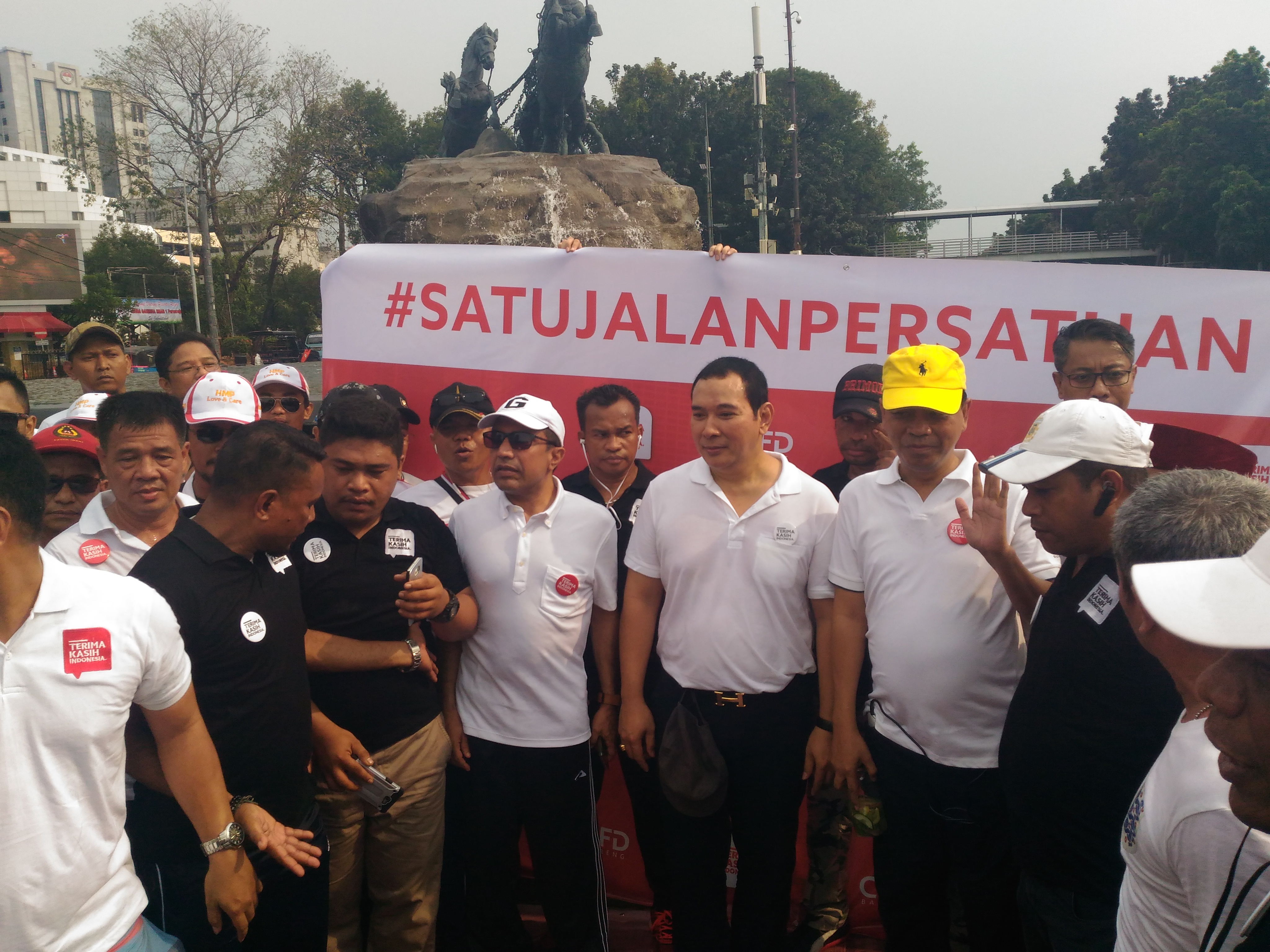 Tommy Soeharto Muncul di <i>Car Free Day</i>