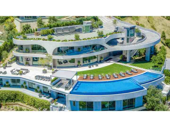 Mantan Kekasih Kylie Jenner Beli Rumah Baru Rp334 Miliar Medcom Id