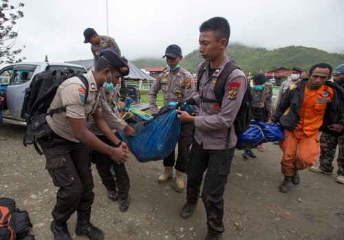Sekarung Uang di Trigana Air Utuh, Akan Diserahkan ke PT Pos