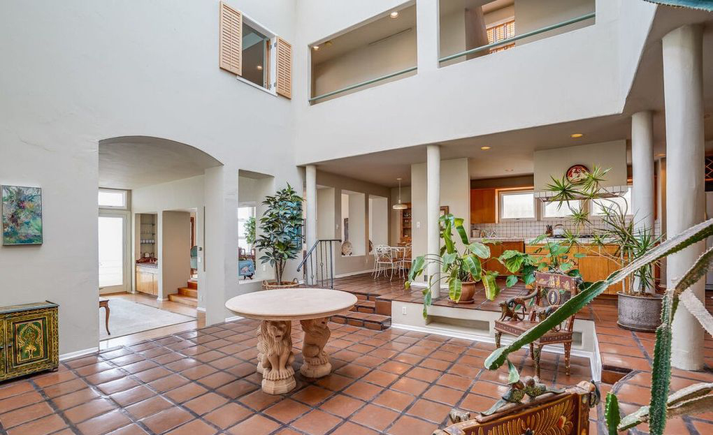 Tyra Banks Beli Rumah Pantai Rp65 Miliar