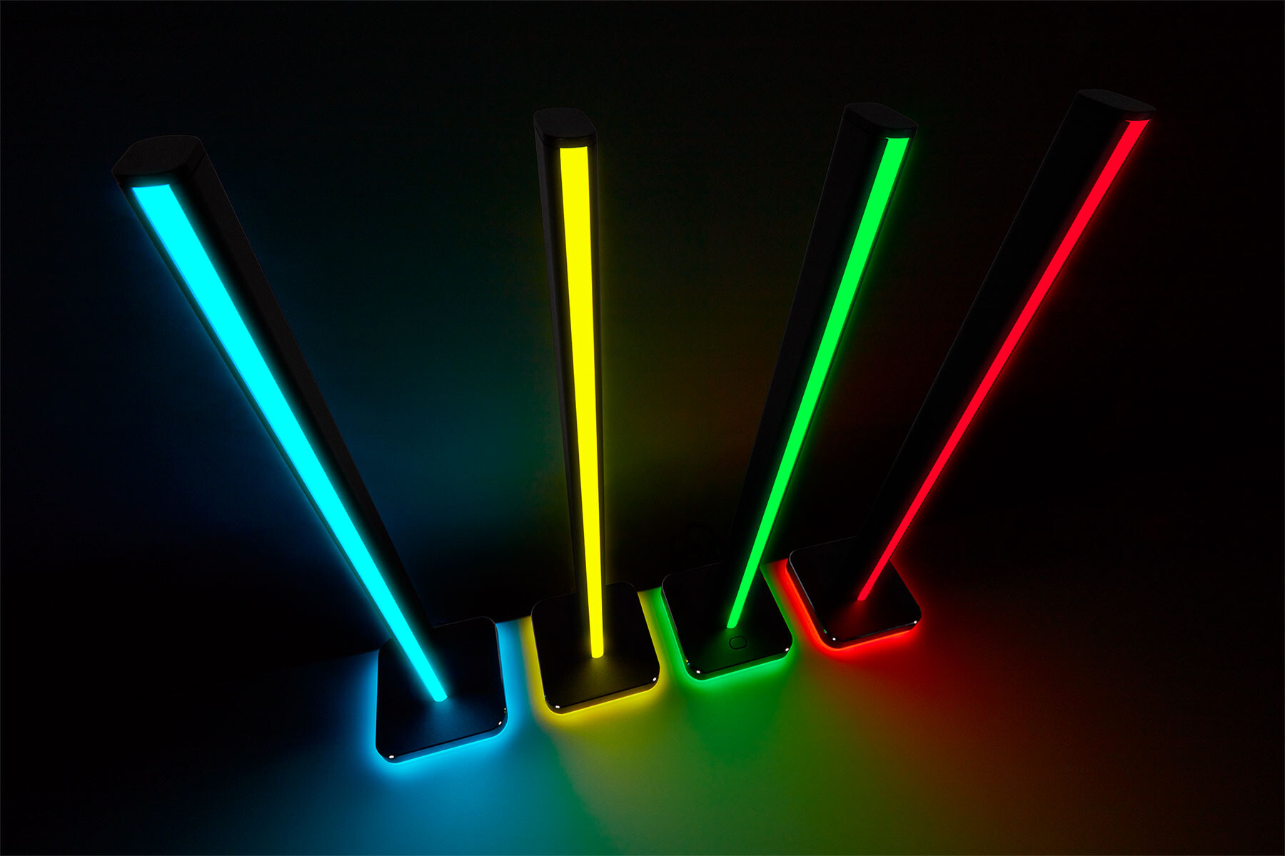 Corsair Punya Aksesori Pemancar RGB iCue LT100