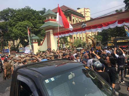 Warga Kelurahan Cempaka Putih Tangsel Tolak Dieksekusi