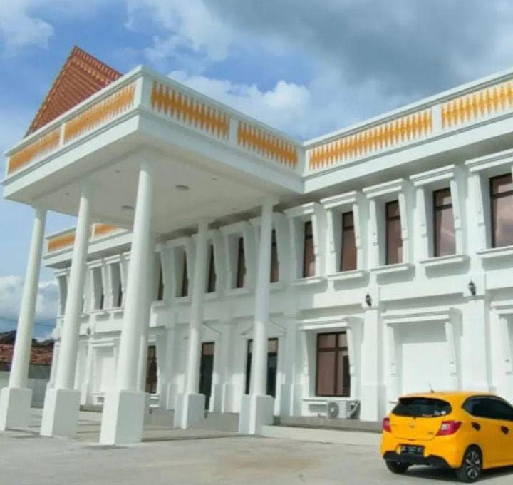 Pembangunan Kantor Camat Kemuning Habiskan Dana Rp6,8 Miliar