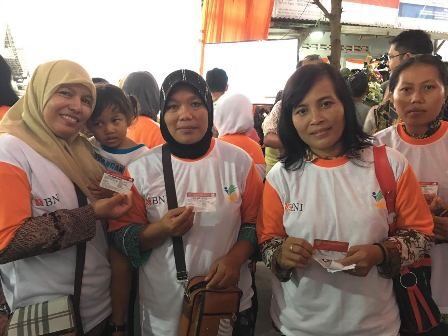 Harga Bahan Pokok di e-Warong Lebih Murah