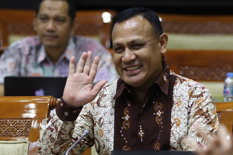 Sikap KPK Terhadap Penyidik Rossa Dikritisi