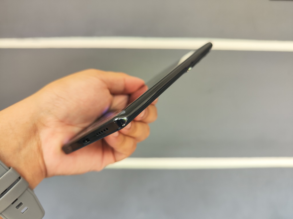 Review vivo V29 5G, Tampilan Mewah dan Kamera Wah, Chipset Lama