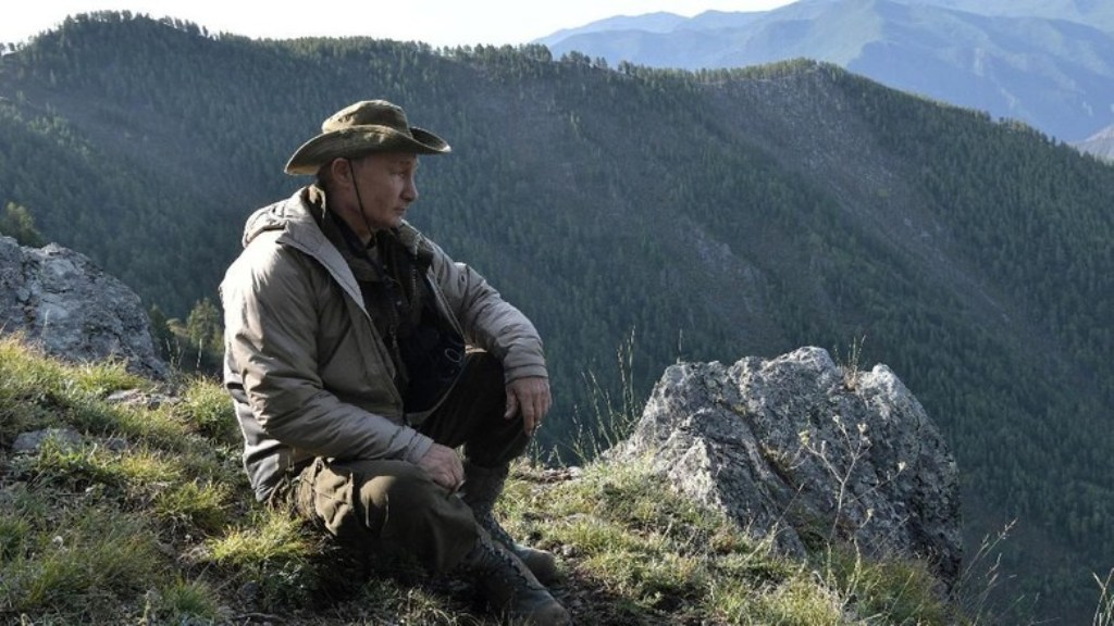 Gaya Putin saat Habiskan Liburan di Siberia