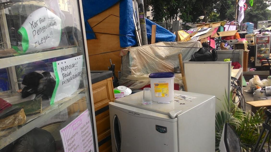 Tenda Warga Bekas Penggusuran Rawajati akan Ditertibkan