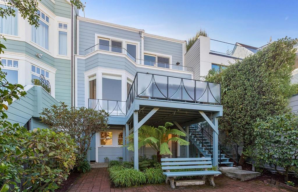 Winona Ryder Jual Rumah Bergaya Kolonial Seharga Rp71 Miliar
