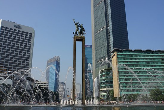10 Destinasi Wisata Favorit Di Indonesia Selama 2016